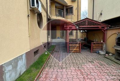 Apartament cu 4 camere în Central