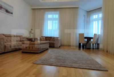 Apartament cu 3 camere decomandat, mobilat în Neptun
