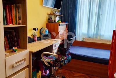 Apartament 3 camere de vanzare | Astra | Etaj 2/4 | Loc de parcare - 3