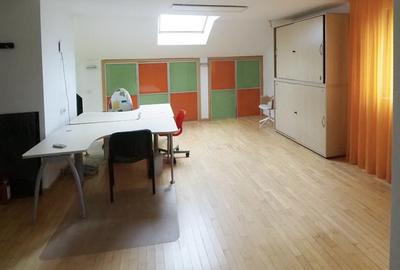 Spacious house for rent with nice yard, garden & covered parking | Pet friendly - 13