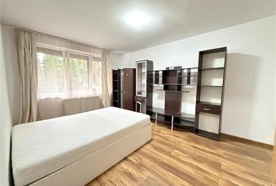 Inchiriere garsoniera in bloc de apartamente,Centrul Civic,decomandata - 1