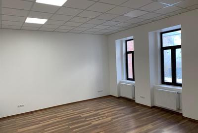 Spațiu comercial, de 190 mp, în Central