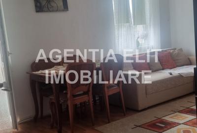 Apartament 3 camere, zona Scolii nr 7, etaj 2, bloc  caramida - 2