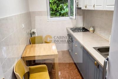 2 camere I Piata Victoriei I Bloc Anvelopat I Etaj 3/4 I 1960 - 5