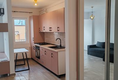 Prima inchiriere - balcon - mobilata - centrala proprie - 3