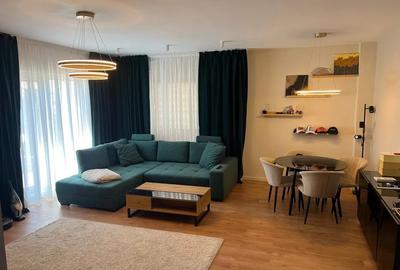 Apartament cu 3 camere semidecomandat, mobilat în Pipera