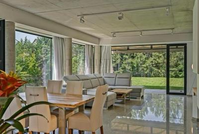 Furnished fully equipped G+2 villa 2014 building, 5 terraces, 700sqm plot Pipera - 1