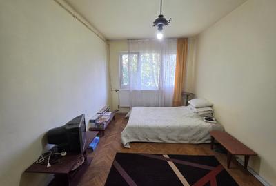 Apartament cu 3 camere decomandat în Nicolae Grigorescu