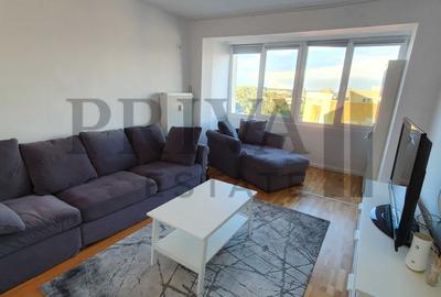 Apartament cu 3 camere decomandat, mobilat în Complex Studențesc