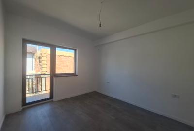 ​Vilă modernă de mijloc, finalizată la cheie | P+E+M | Curte proprie 130 mp - 3