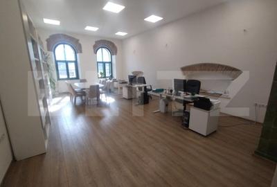 Casă individuală cu 5 camere în Ultracentral