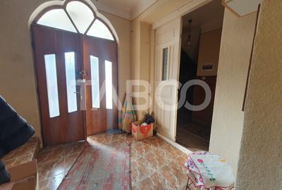 Casa 5 camere 374 mp utili + Anexa 75 mp in punctul 0 al Fagarasului - 7
