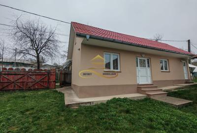 Casă din BCA, izolata, de vânzare în Parincea - 1