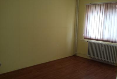 Apartament 3 camere decomandat Bulevard - 1