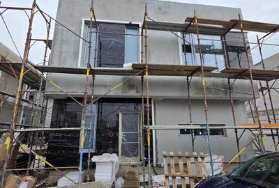 Casă individuală cu 5 camere în Fundeni