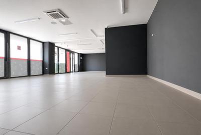 Spațiu comercial de închiriat – clădire P+1, compartimentare versatilă - 2
