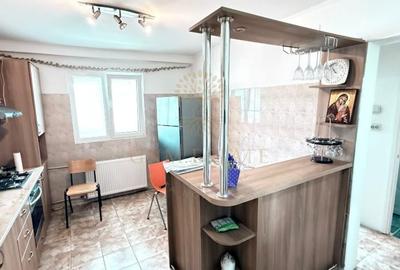 2 Camere Et.8 Decomandat An constructie 1979 - Metrou Gorjului - 4