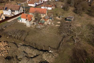 Teren intravilan de 302 mp în localitatea Șoimoș - 20