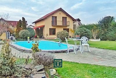 Casă impresionantă cu 15 camere, teren generos, piscină in Fantanele, Arad - 1