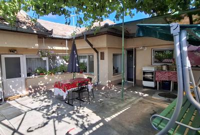 Casă individuală cu 3 camere în Central