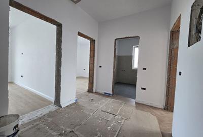 Duplex deosebit 120 mp util | Terasă 35 mp | Curte 300 mp | Comision 0 - 9