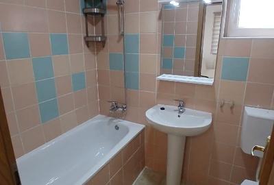 Otopeni, Odai. Proprietar, inchiriez casa individuala, 2 locuri parcare, Curte - 4