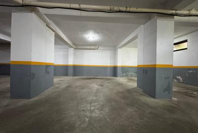 De inchiriat - 3 camere 97mp + loc parcare+ boxa- 30m Bucuresti Mall- Comision 0 - 14