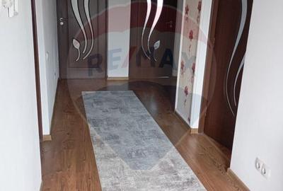Casă / Vilă cu 7 camere de vânzare - 10