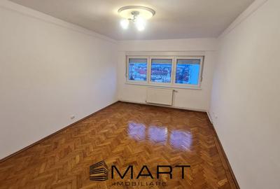 Apartament cu 3 camere decomandat în Mihai Viteazul
