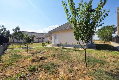 Casa de vanzare in Delta Dunarii - Tulcea, Jurilovca - 236mp utili, teren 5508mp - 3