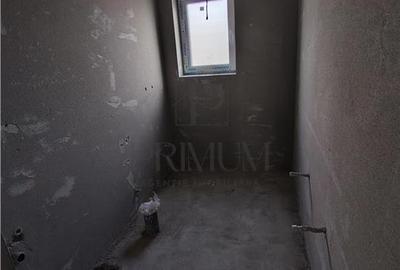 Duplex pe parter - 2 fronturi stradale - personalizare interioara - 8