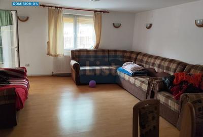 Casă cu 6 camere în Turnătorie