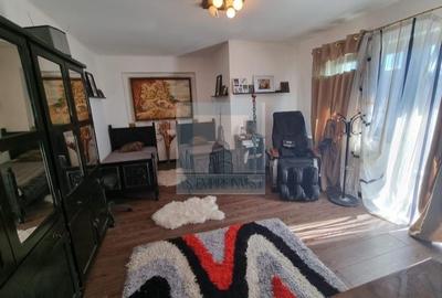 Casa mobilata /utilata LUX - cartier Florilor/Ghimbav - 9