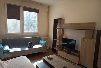 Apartament cu 2 camere semidecomandat în Horea