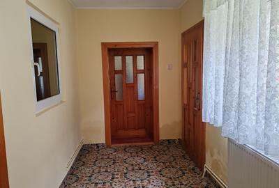 Casa 4 camere libera la vanzare VLADENI - 12
