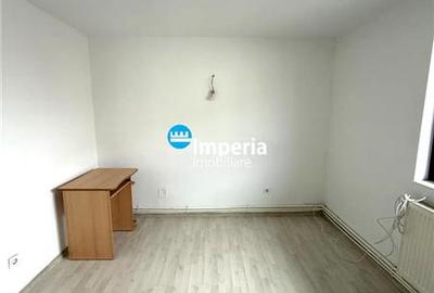 Casa 8 camere, 3 bai, canalizare, 300 teren Tineretului  Lunca Cetatuii - 14