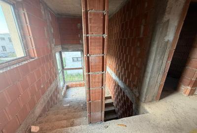Casa noua cu etaj, teren 504 mp - Vladimirescu - 7
