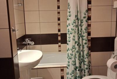 2 Camere / Piata Romana /  vedere spre Bulevardul Magheru. - 8