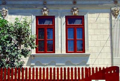 Conac boieresc - 5 camere - Nicolae Balcescu - 105.000 euro (Cod E11) - 3