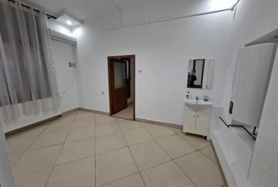 Piata Sinaia, Spatiu pentru diverse activitati - 5