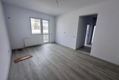 Apartament cu 2 camere semidecomandat, mobilat în Dobroești