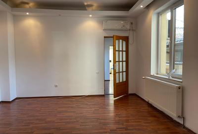Ultracentral, casă 4 camere - 5