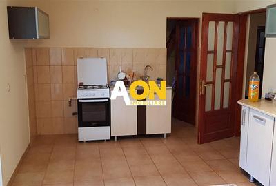 Casă de închiriat, 3 camere, cu terasă și garaj, Partoș - 10