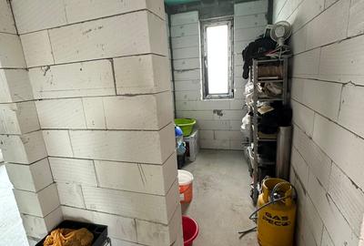 CASĂ DE VÂNZARE CU 3 CAMERE IN ZONA CREVEDIA - 12