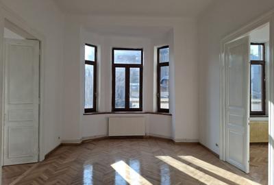 URGENT!, et. 1/P+2+M in vila arhitectonica, liber, NEGOCIABIL - 2