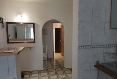 Apartament 3 camere, zona Bld. Unirii - 5