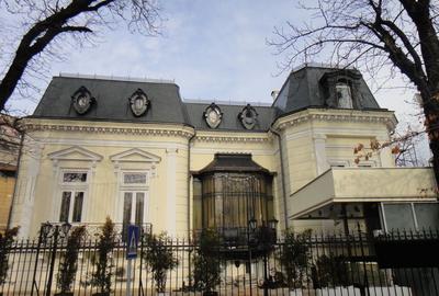 Vilă monument ideal ambasada, consulat, in zona Piata Romana - 1