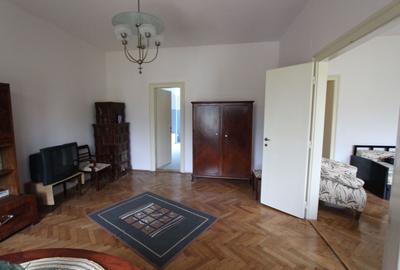 Apartament spatios 3 camere,zona medicina - 5