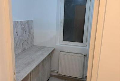 Apartament recent renovat cu centrala proprie parter zona Sagului - 2