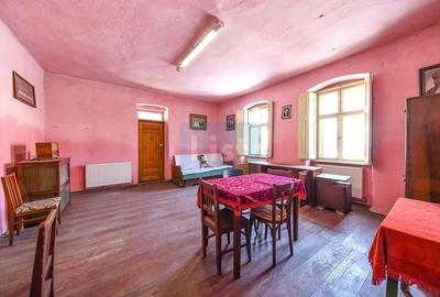 Casa de vanzare in zona centrala - 10